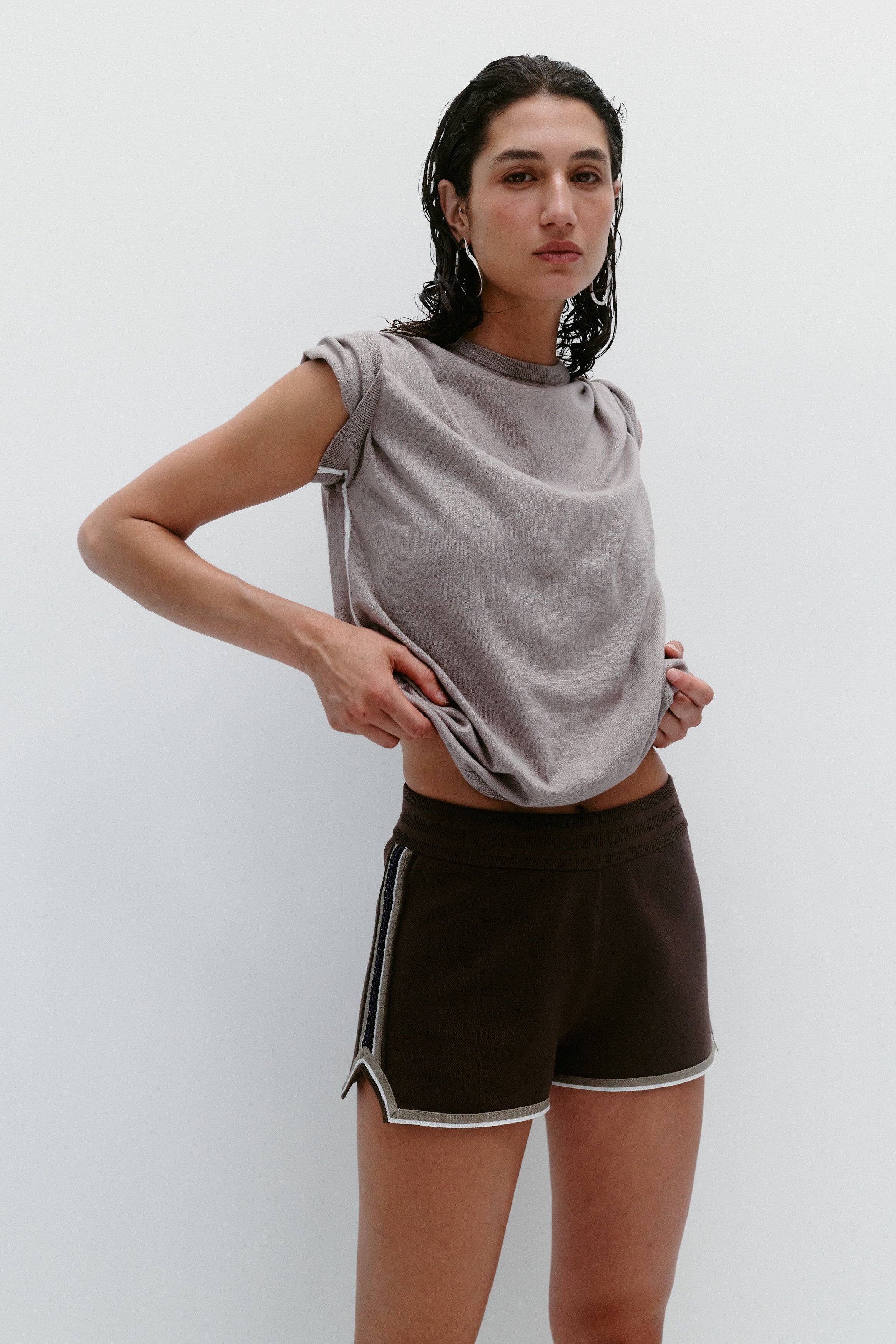 Nagnata Highlighter Tee 3.0 Stone on model