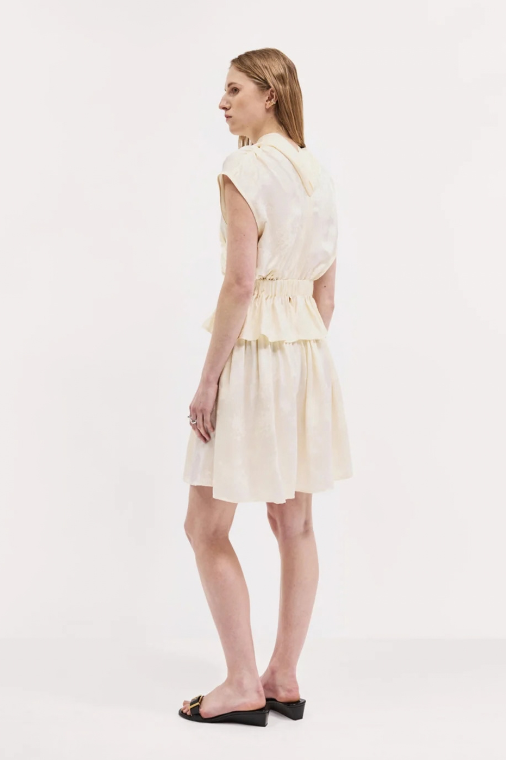 Harris Tapper Chaimberlain Top Ivory Tapestry