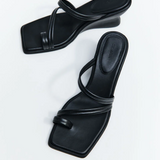Soft Strap Contour Wedge - Black