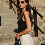 Nagnata Organic Loom Box Knit Short Blanc on model