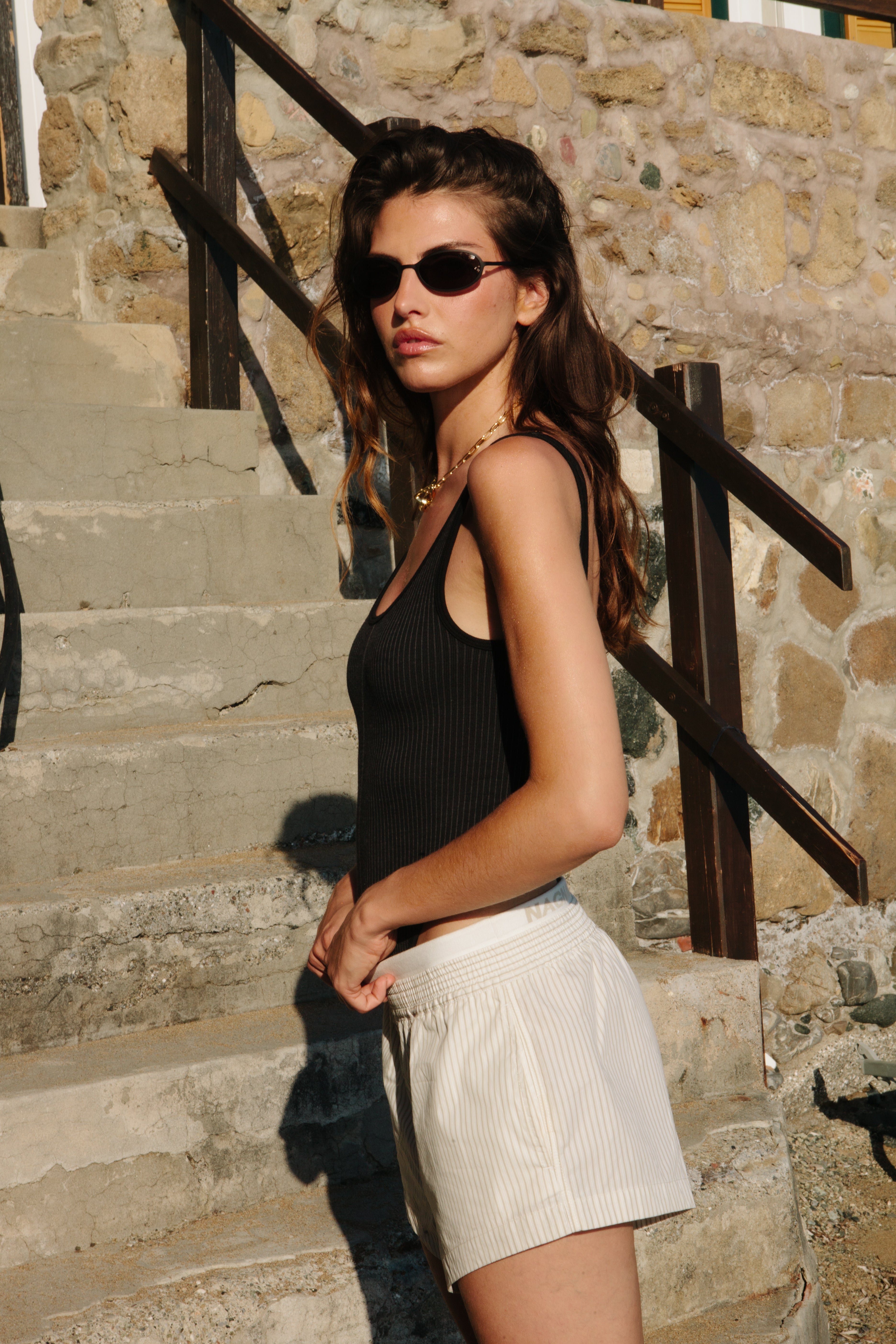 Nagnata Organic Loom Box Knit Short Blanc on model