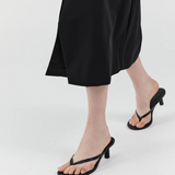 Woven Thong Heel - Black