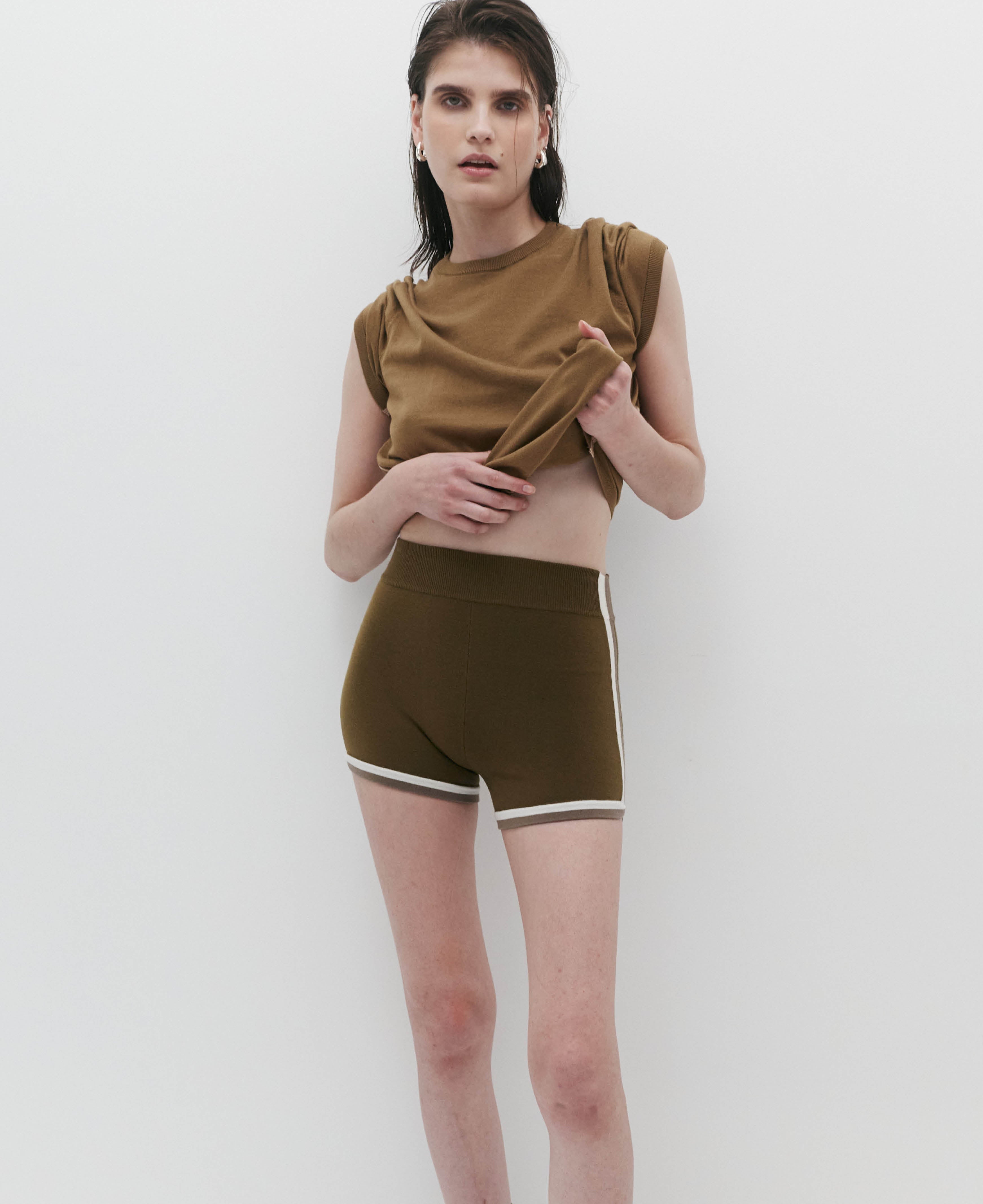 Highlighter Tee 3.0 in Fennel by Nagnata - lifestyle