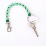 Perlen short Keychain - pastelgreen - green