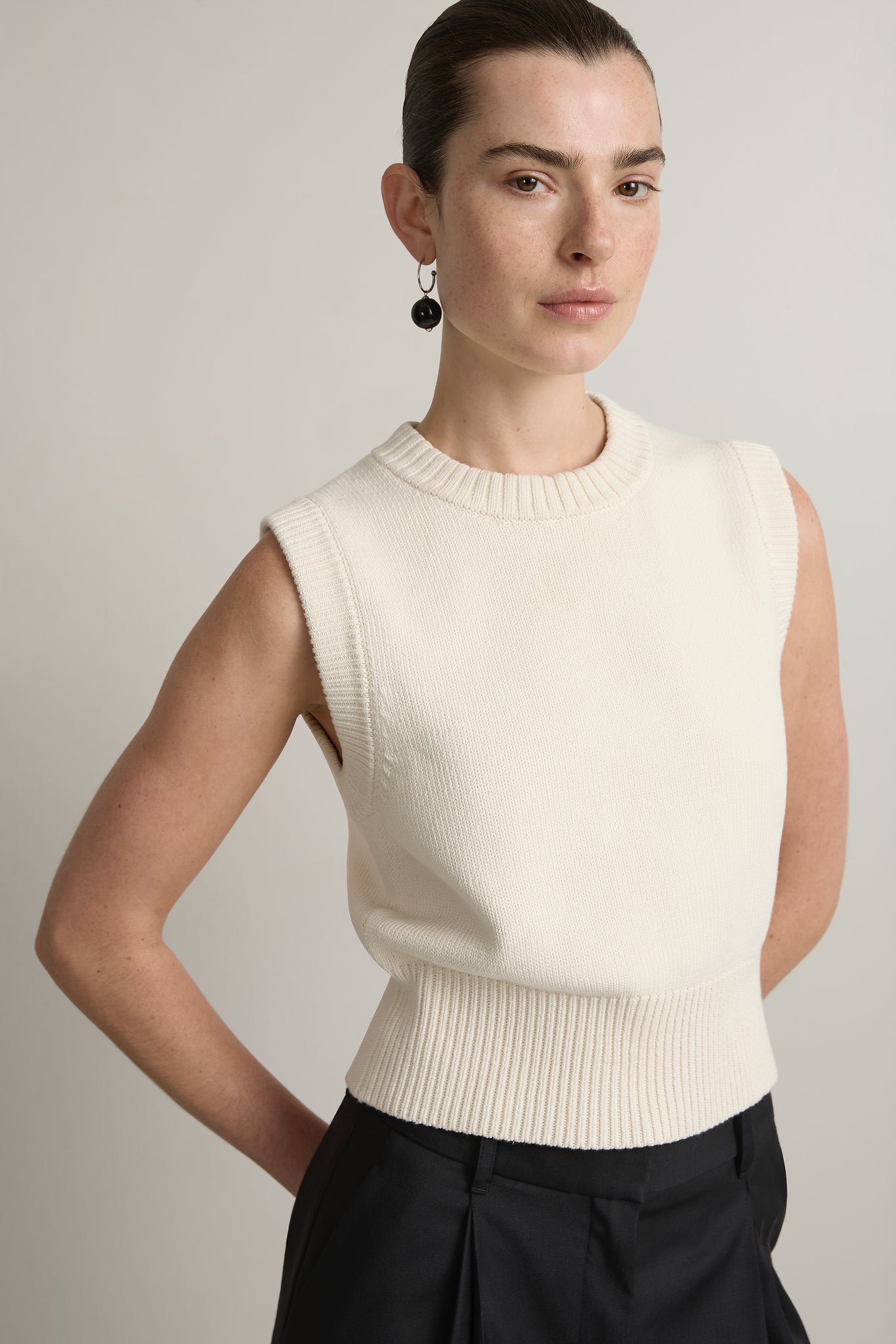 A.Emery The Beata Vest Creme 3