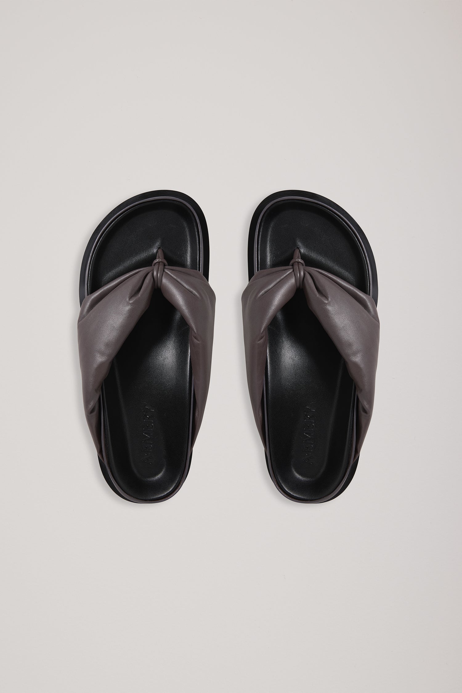 A.Emery The Jervis Sandal Shiitake 3