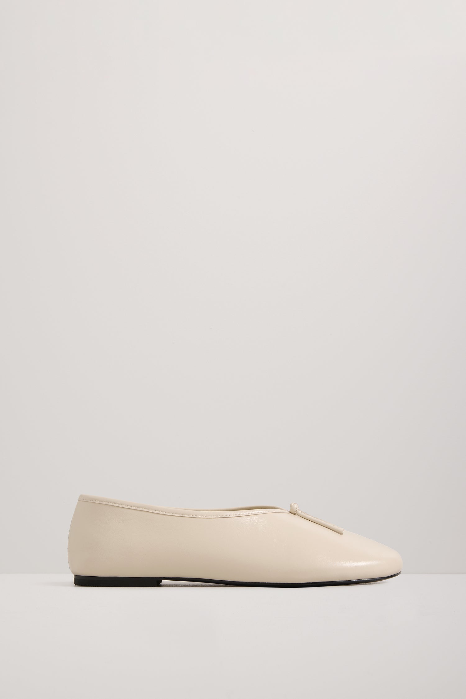 A.Emery The Mabel Flat Vintage Bone