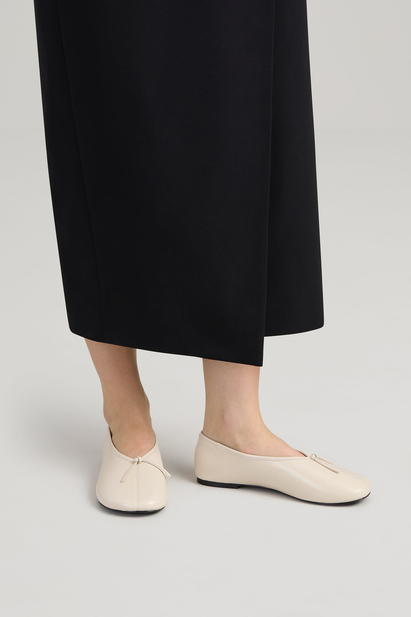 A.Emery The Mabel Flat Vintage Bone 2
