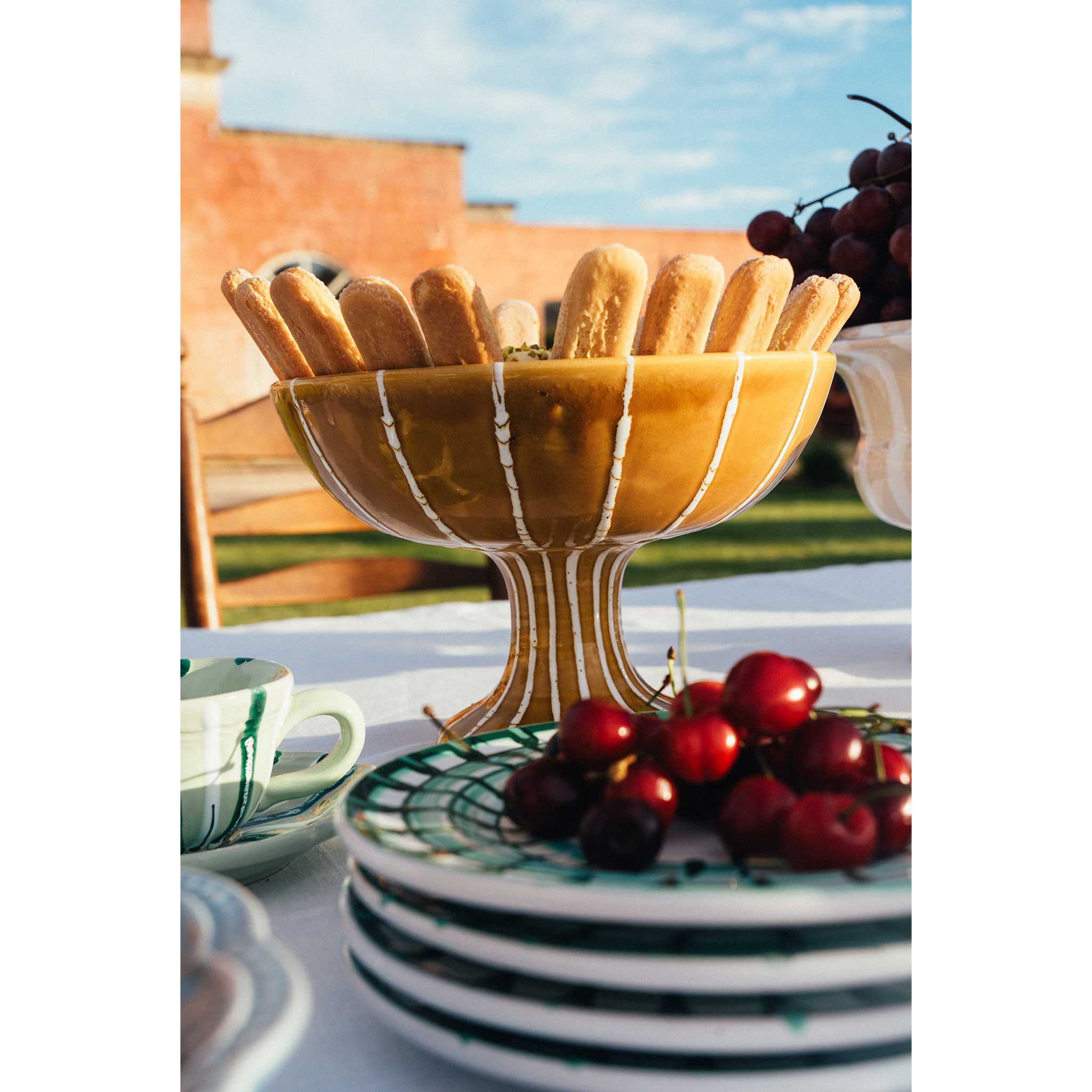Alex and Trahanas Lido Ceramic Fruit Bowl Stand Honey
