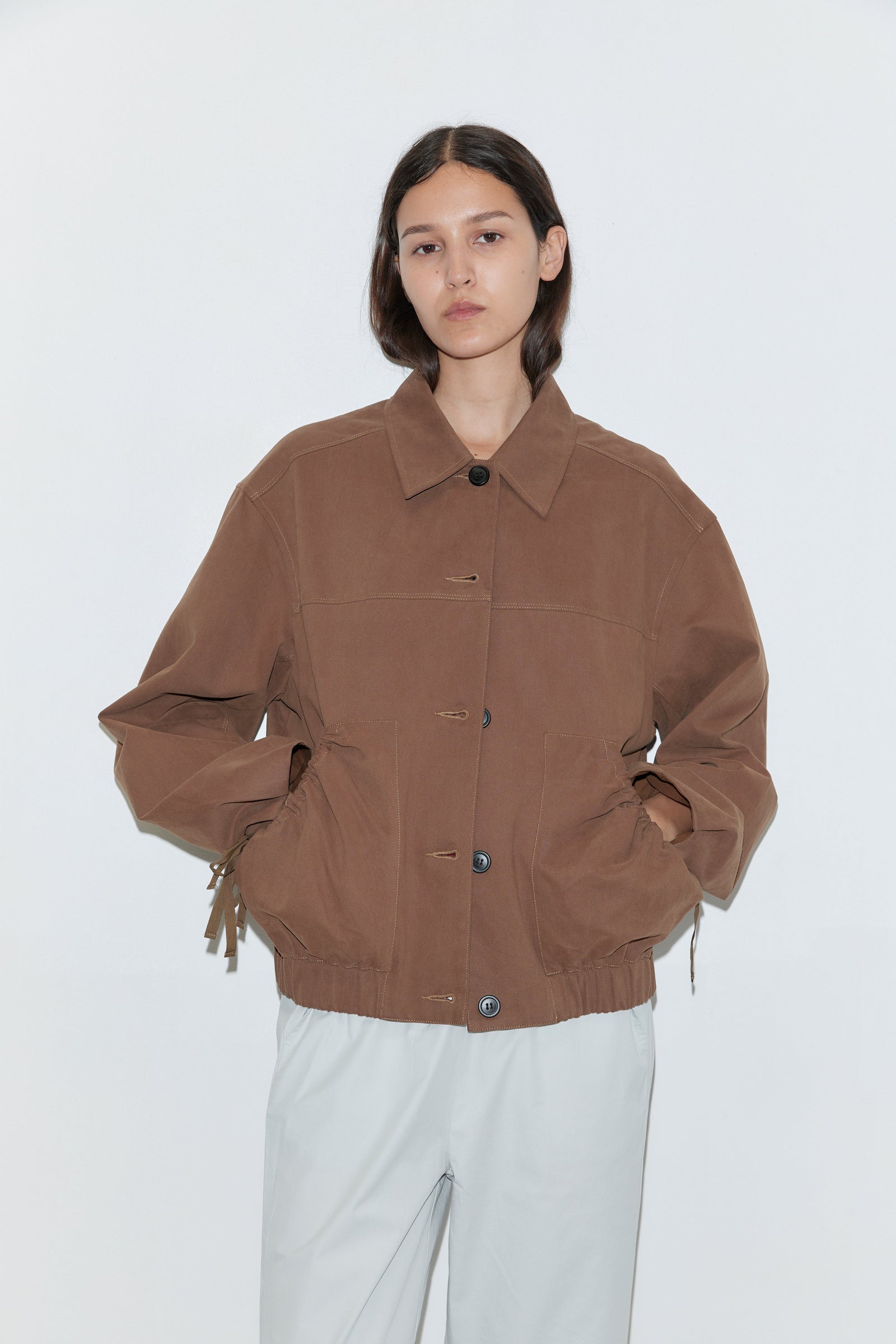 Deiji Studios Button Up Jacket in Brown – detail view showing patch pockets | Peggy Concept Store