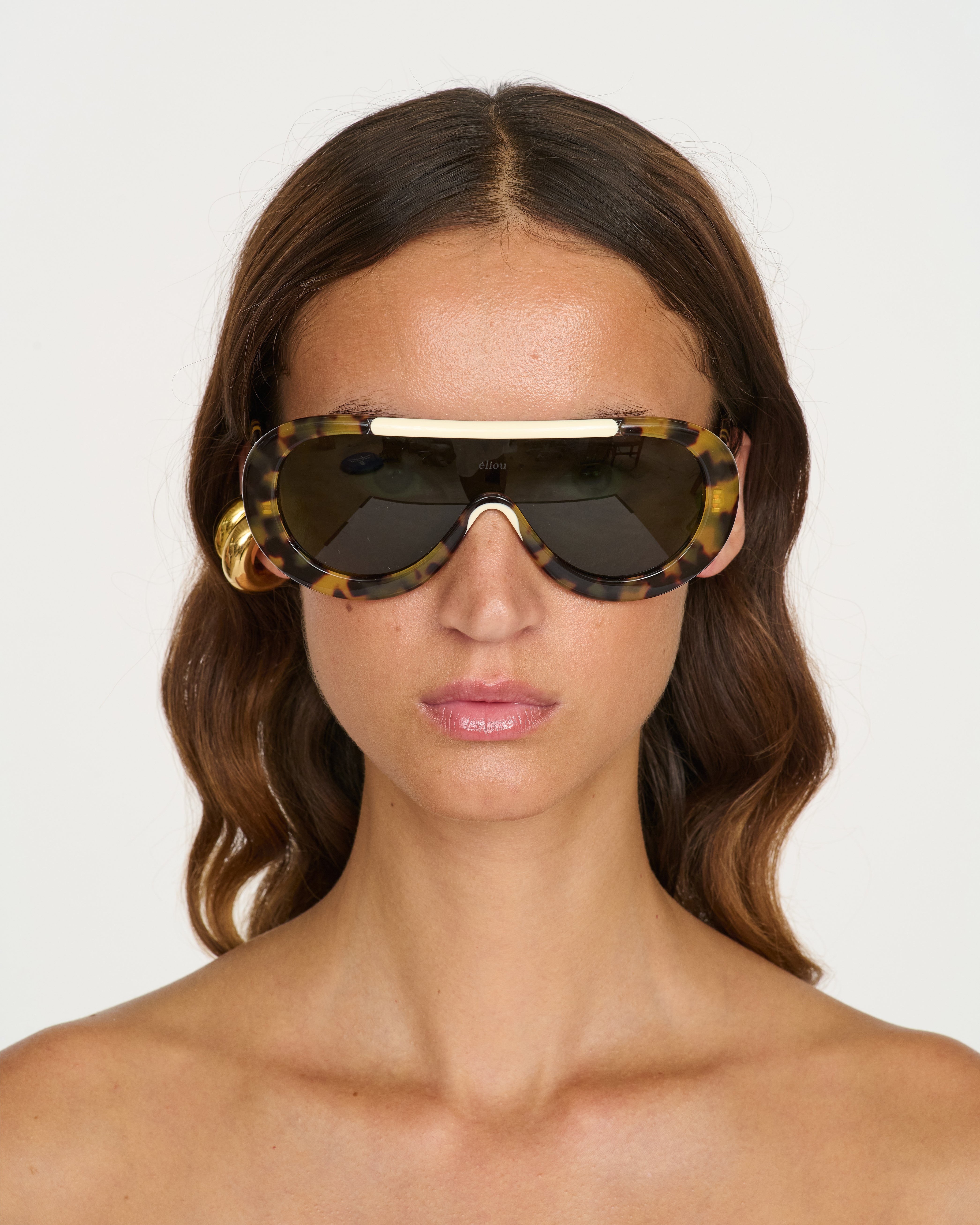 éliou Navigator Sunglasses Tortoise