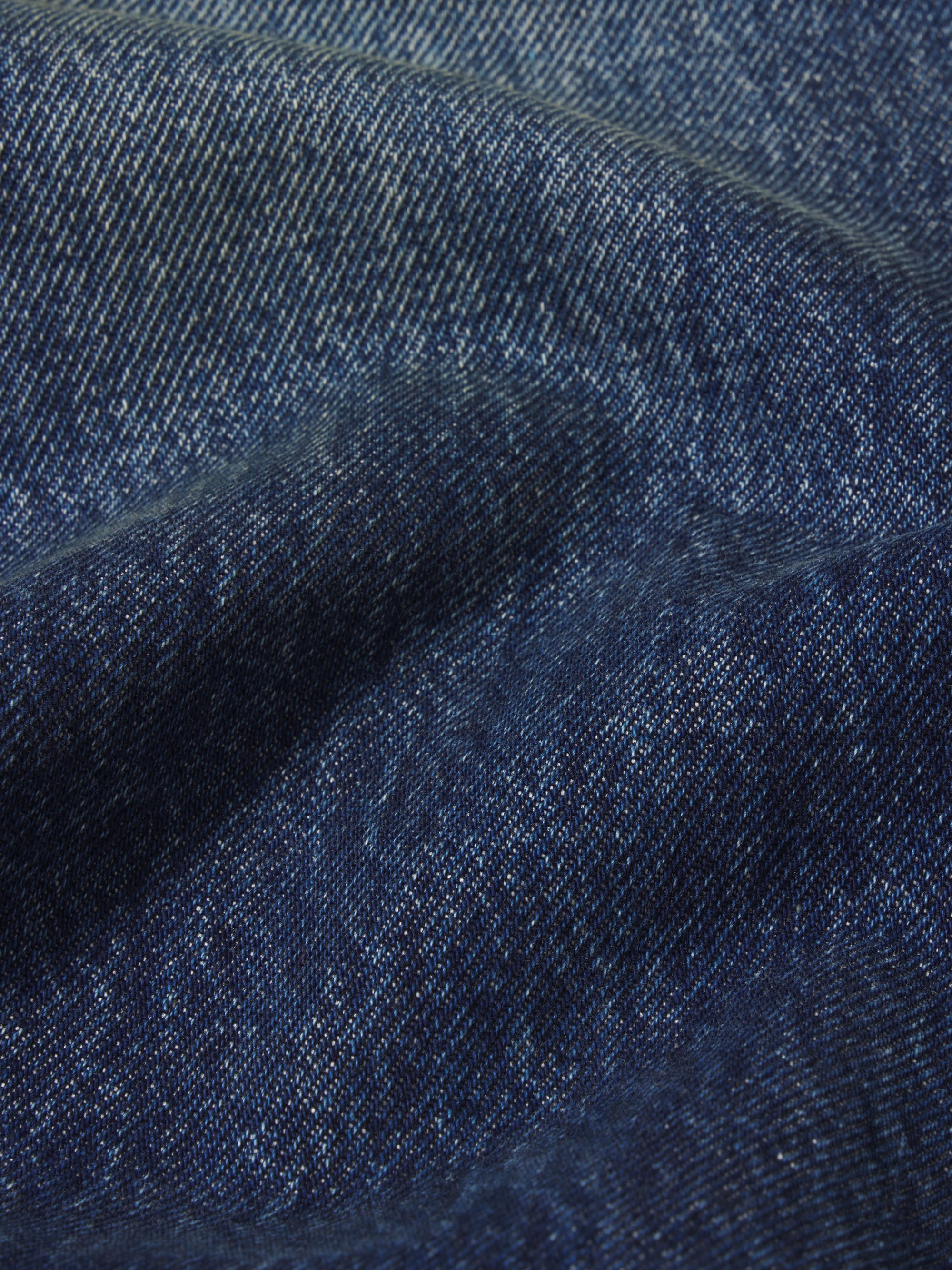 Frame The Gray jean in Tolerate denim fabric detail