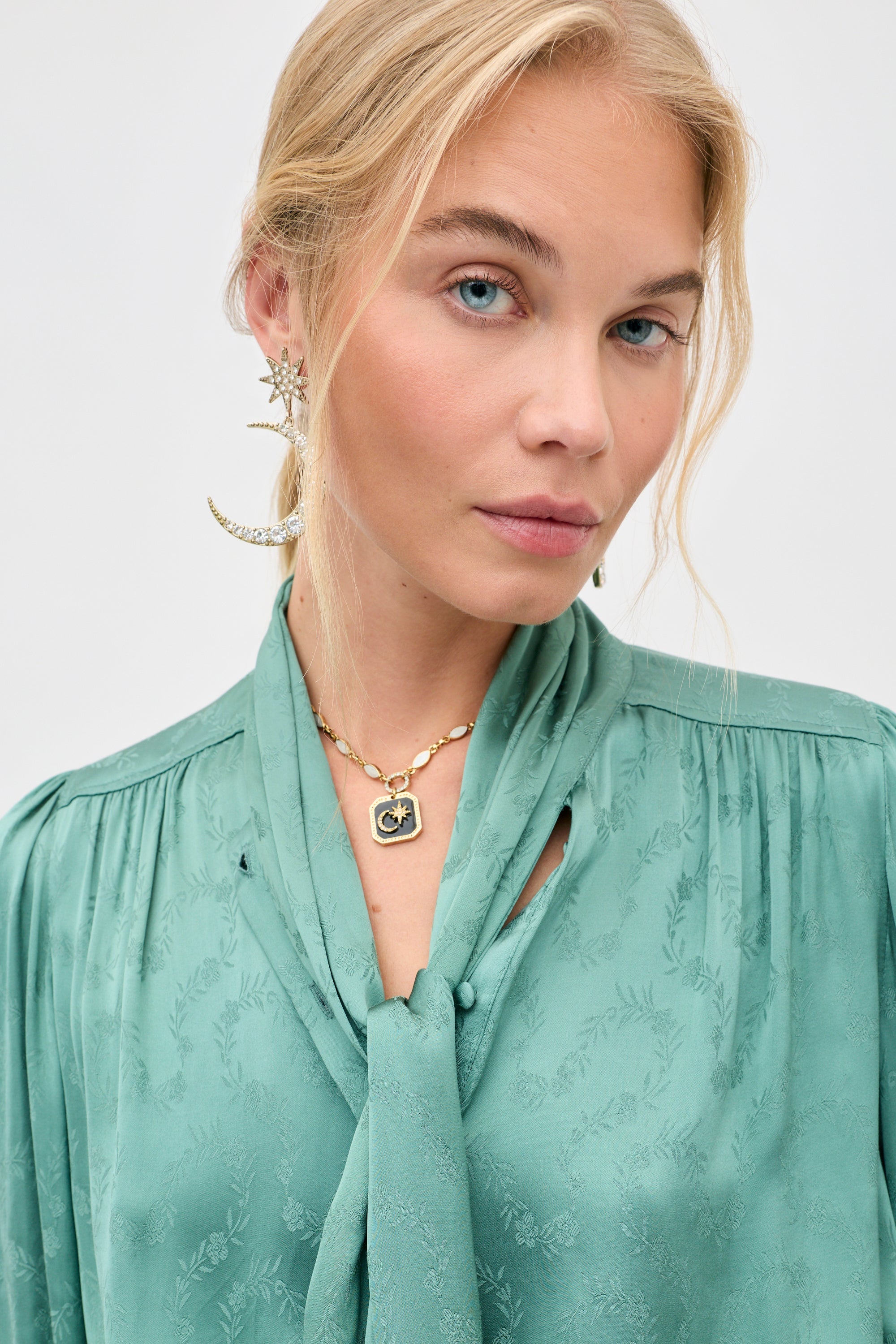 Rixo Evanora Top Floral Trail Jacquard Sage Green neck tie detail