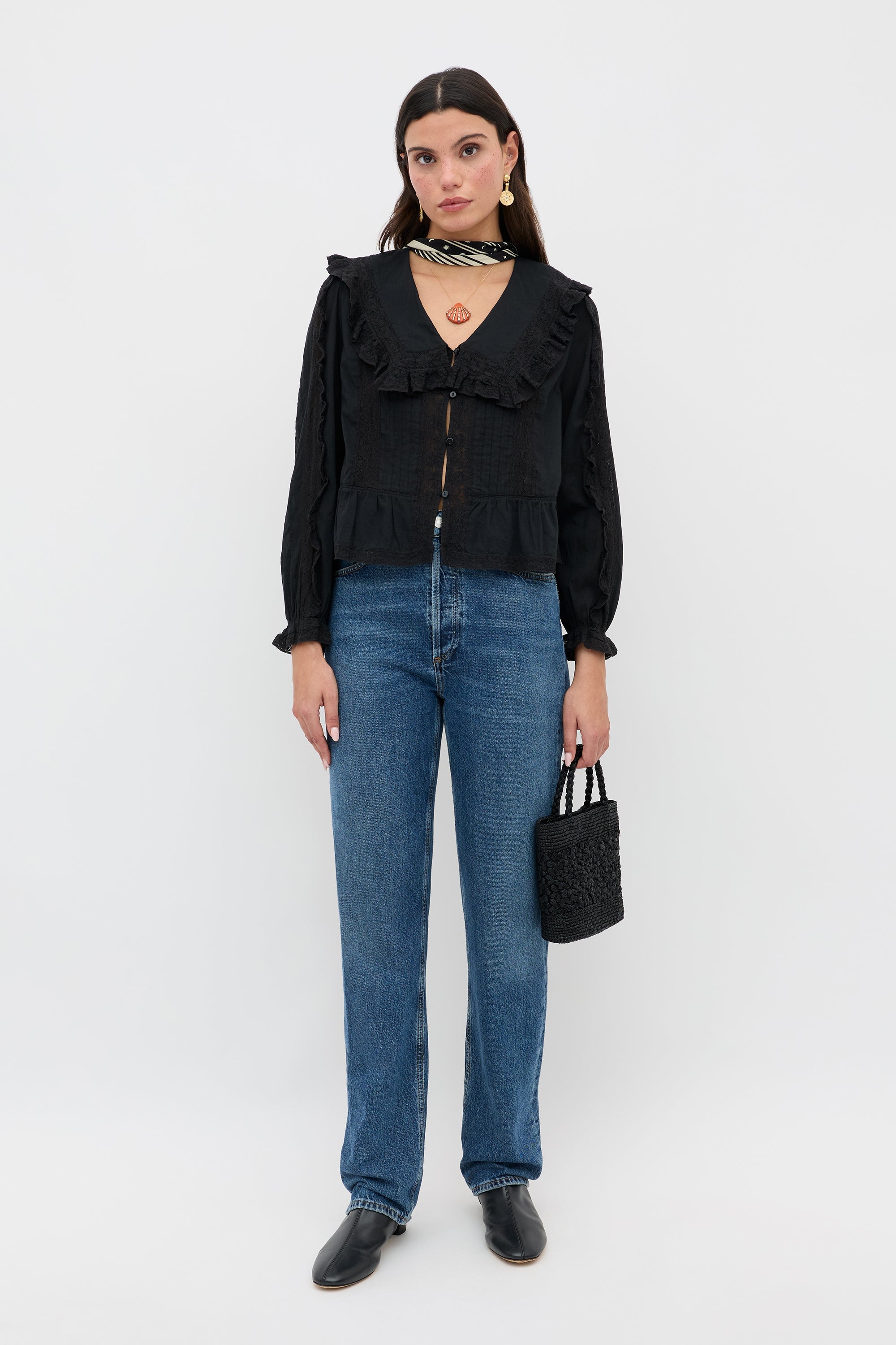 Rixo Maribelle Top Black on model