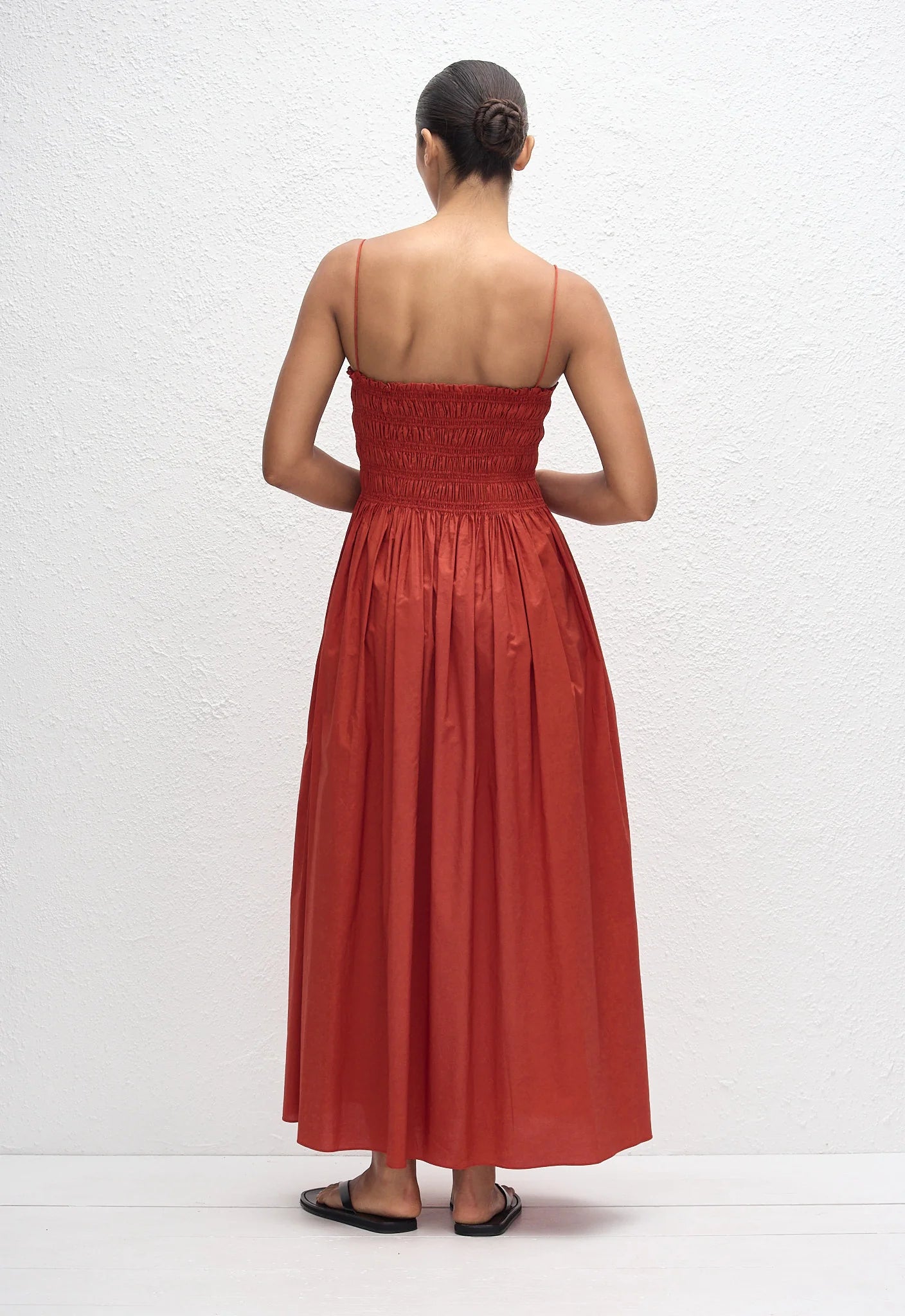 Matteau dress tomato front view fitted bodice