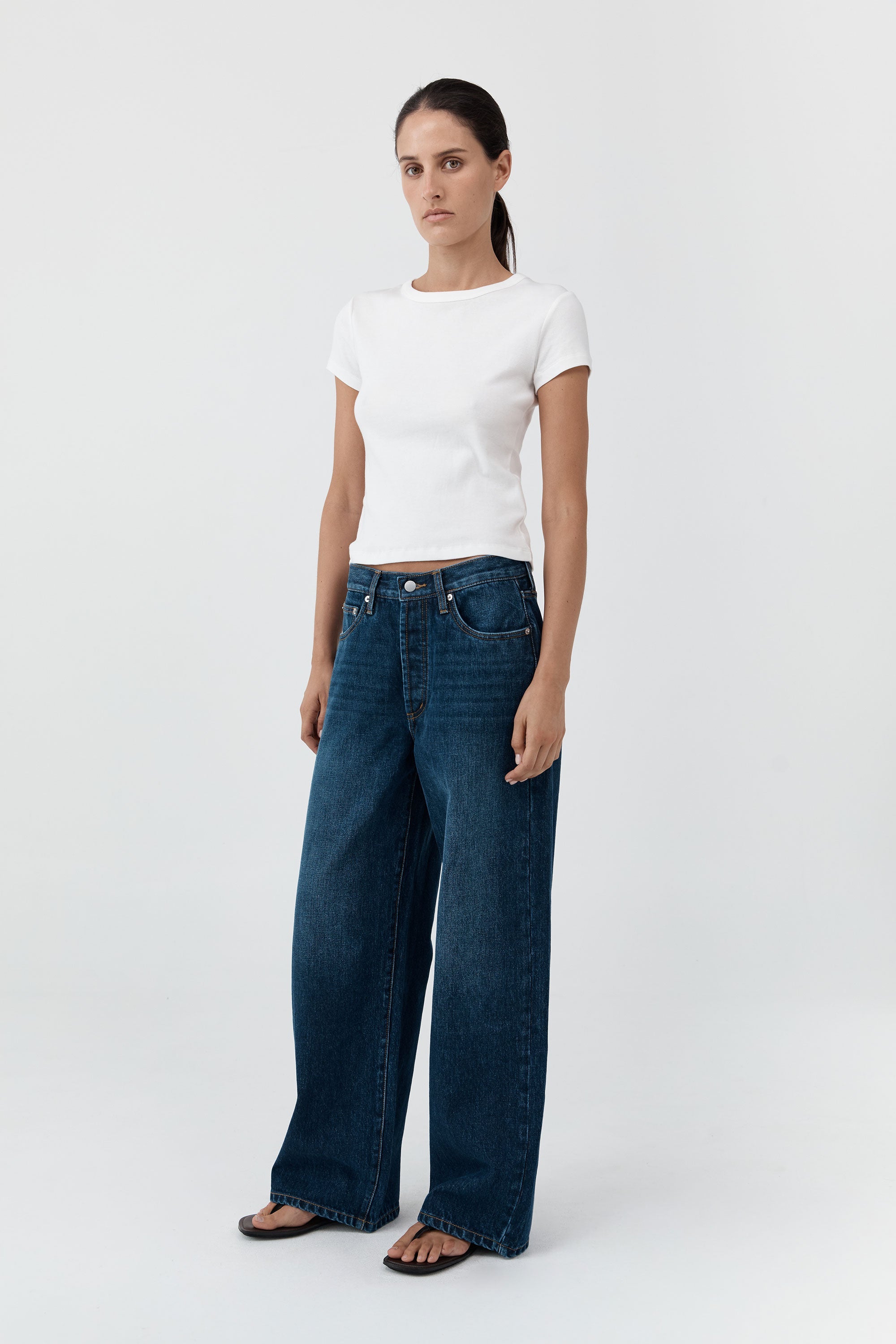 St. Agni Classic Mid Rise Jeans in Dark Indigo – side view | Peggy Concept Store